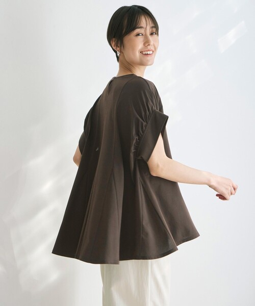UNFILO(アンフィーロ)の「ヒートシールドジャージー ボリュームフレアT(Tシャツ/カットソー・レディース・ホワイト系/ブラック系/スカイブルー系/ダークブラウン系・X-LARGE)」の14枚目の写真