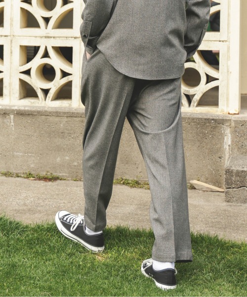 MR.OLIVE(ミスターオリーブ)の「PEACHSKIN STRETCH GABARDINE / 2TACK WIDE EASY PANTS(スラックス・メンズ・グレー/ネイビー・SMALL/MEDIUM/LARGE)」の17枚目の写真