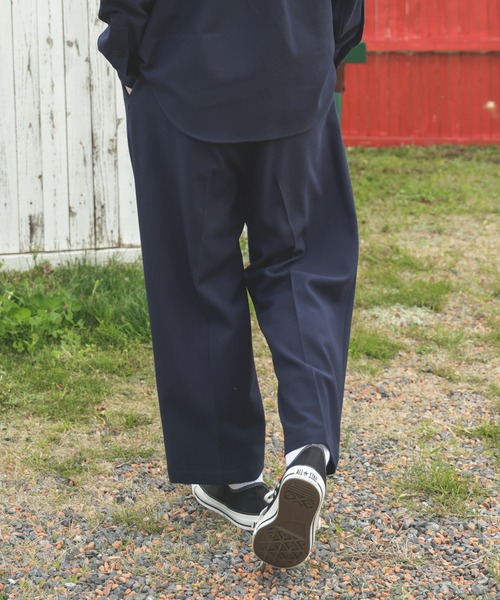 MR.OLIVE(ミスターオリーブ)の「PEACHSKIN STRETCH GABARDINE / 2TACK WIDE EASY PANTS(スラックス・メンズ・グレー/ネイビー・SMALL/MEDIUM/LARGE)」の12枚目の写真