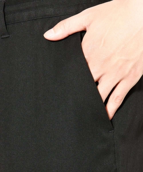 a.v.v（アーヴェヴェ）の「【接触冷感】スマートシャンブレースラックス アンクル丈（その他パンツ・メンズ・チャコールグレー/ネイビー/ブラック・44/48/46/50）」の17枚目の写真