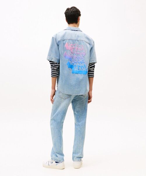 tommy jeans(トミー ジーンズ)の「デニムスケーターショートスリーブシャツ(シャツ/ブラウス・メンズ・インディゴブルー・LARGE/MEDIUM/SMALL/X-LARGE)」の4枚目の写真