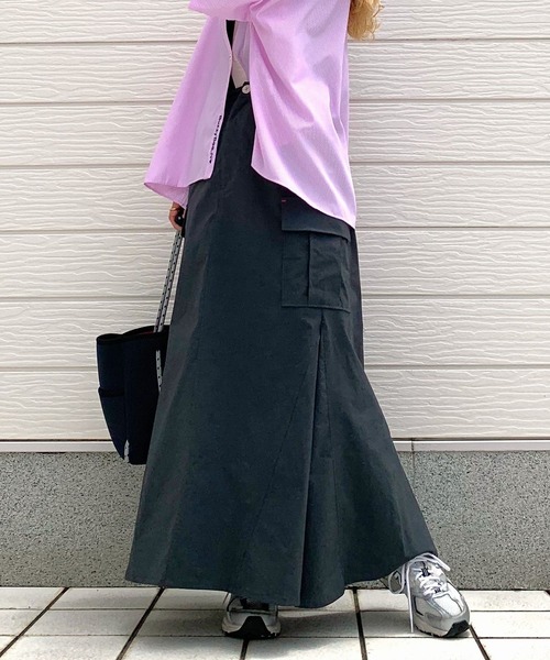 Q(キュー)の「ミリタリーマーメイドスカート(スカート・レディース・チャコールグレー/オリーブ/ピンクベージュ・MEDIUM)」の2枚目の写真