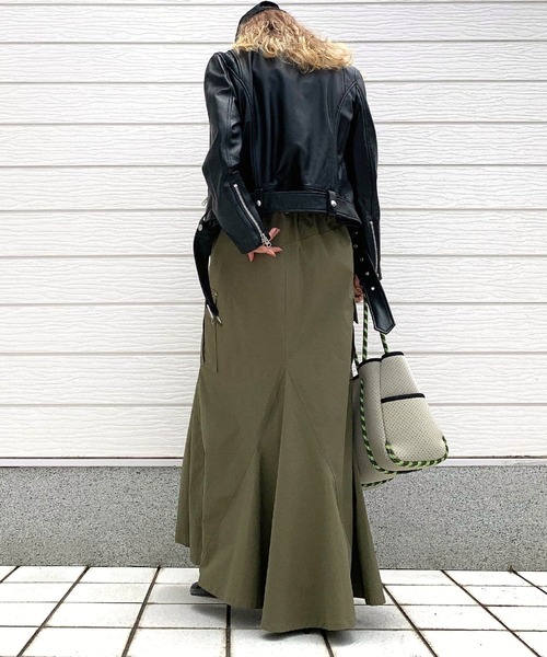 Q(キュー)の「ミリタリーマーメイドスカート(スカート・レディース・チャコールグレー/オリーブ/ピンクベージュ・MEDIUM)」の12枚目の写真