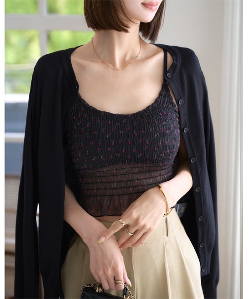 KOBE LETTUCE(コウベレタス)の「カップ付き小花柄シャーリングキャミ(キャミソール・レディース・ブラック/オフホワイト/ベージュ・M)」の7枚目の写真