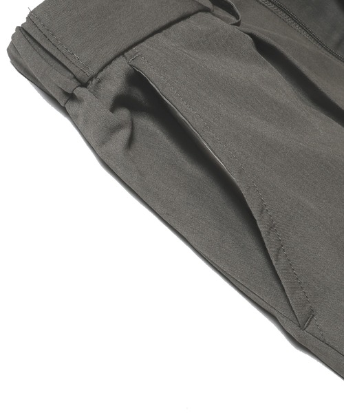 coca（coca）（コカ）の「ストレッチテーパードパンツ（スラックス・メンズ・ブラック/グレイッシュベージュ・XL/M/L）」の13枚目の写真