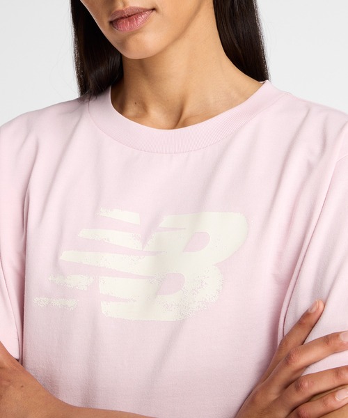 NEW BALANCE(ニューバランス)の「リラックスショートスリーブTシャツ(Tシャツ/カットソー・レディース・ベビーピンク/オフホワイト・X-LARGE/LARGE/MEDIUM/SMALL)」の9枚目の写真