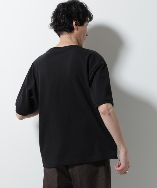 NANO universe(ナノユニバース)の「エアパッセージ ジャージーTシャツ 半袖(Tシャツ/カットソー・メンズ・ブラック/ネイビー/ブラウン・S/M/L)」の15枚目の写真