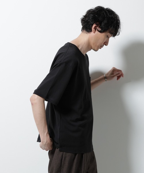 NANO universe(ナノユニバース)の「エアパッセージ ジャージーTシャツ 半袖(Tシャツ/カットソー・メンズ・ブラック/ネイビー/ブラウン・S/M/L)」の16枚目の写真