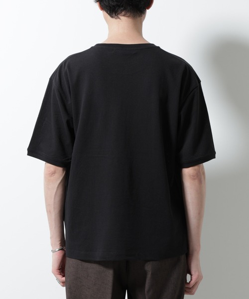 NANO universe(ナノユニバース)の「エアパッセージ ジャージーTシャツ 半袖(Tシャツ/カットソー・メンズ・ブラック/ネイビー/ブラウン・S/M/L)」の9枚目の写真