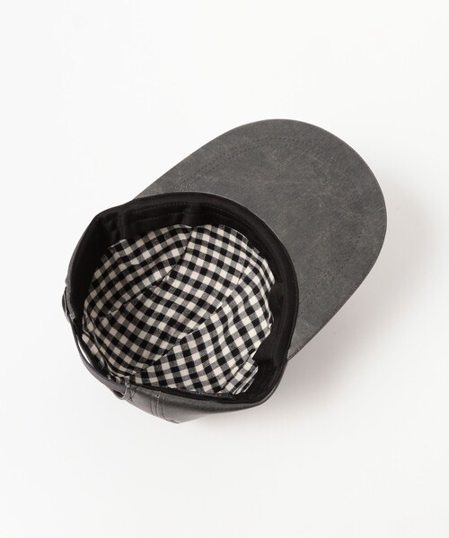 BEAMS PLUS（ビームスプラス）の「5 Panel Long Bill Aged Fake Leather（キャップ・メンズ・ブラック/ブラウン・ONE SIZE）」の8枚目の写真