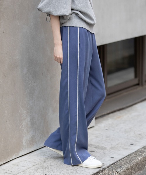 Munich(ミューニック)の「リヨセルオックスワイドパンツ(その他パンツ・レディース・ベージュ/ブルーグレー/ブラック・M/S)」の1枚目の写真