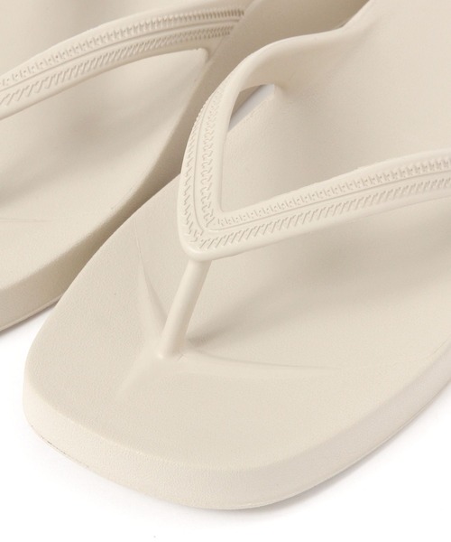 Curensology（カレンソロジー）の「Curensology(カレンソロジー)/【CAMINANDO】フリップフラップサンダル（サンダル・レディース・ブラック/アイボリー・37/38/36）」の20枚目の写真