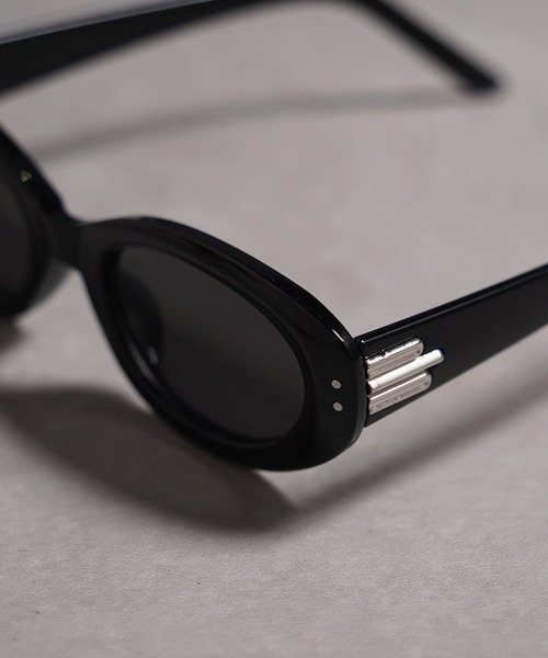 1111clothing（ワンフォークロージング）の「オーバル型 サングラス