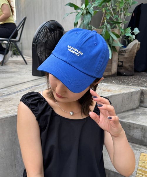 CIAOPANIC TYPY(チャオパニックティピー)の「後ろお花デザインキャップ(キャップ・レディース・ネイビー/ブルー/レッド/ベージュ/ブラウン・ONE SIZE)」の4枚目の写真