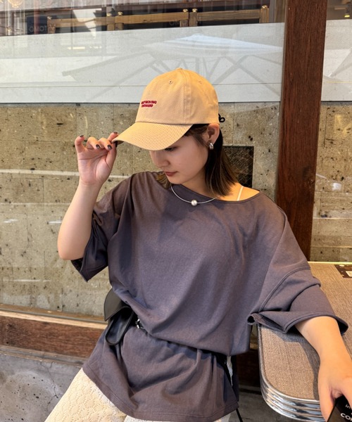 CIAOPANIC TYPY(チャオパニックティピー)の「後ろお花デザインキャップ(キャップ・レディース・ネイビー/ブルー/レッド/ベージュ/ブラウン・ONE SIZE)」の7枚目の写真