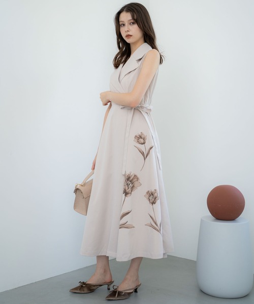 新品 Noela ノエラ ビーズフラワートレンチワンピース ベージュ S ビーズフラワートレンチワンピース（ワンピース）｜NOELA