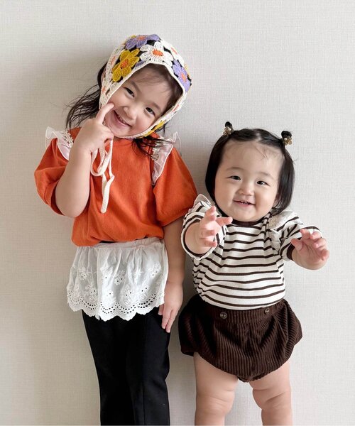 apres les cours（アプレレクール）の「【ジュニア対応】肩フリルフラワーモチーフTシャツ（Tシャツ/カットソー・キッズ・オレンジ/ブラウン/ピンク/グレー・80/90/100/110/120/130/140）」の14枚目の写真