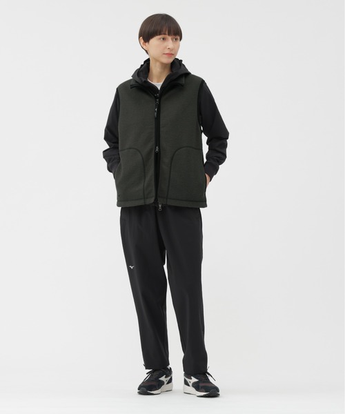 MARGARET HOWELL(マーガレットハウエル)の「WOOL NYLON COMPRESSED JERSEY(ステンカラーコート・レディース・セージグリーン/ブラック・2/1)」の7枚目の写真