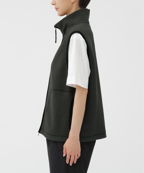 MARGARET HOWELL(マーガレットハウエル)の「WOOL NYLON COMPRESSED JERSEY(ステンカラーコート・レディース・セージグリーン/ブラック・2/1)」の8枚目の写真