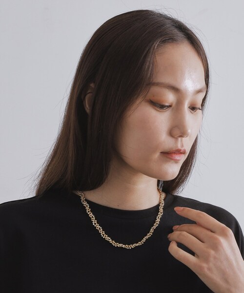 OPAQUE.CLIP（オペークドットクリップ）の「ビジュー＆フェイクパール　アソートネックレス（ネックレス・レディース・ゴールド/シルバー/ゴールド系・00）」の8枚目の写真