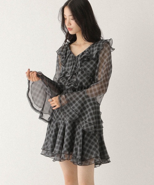 Heather(ヘザー)の「ラッフルティアードミニワンピース 590755(ワンピース・レディース・ホワイト系その他/グレー系その他/ブラウン・FREE)」の3枚目の写真