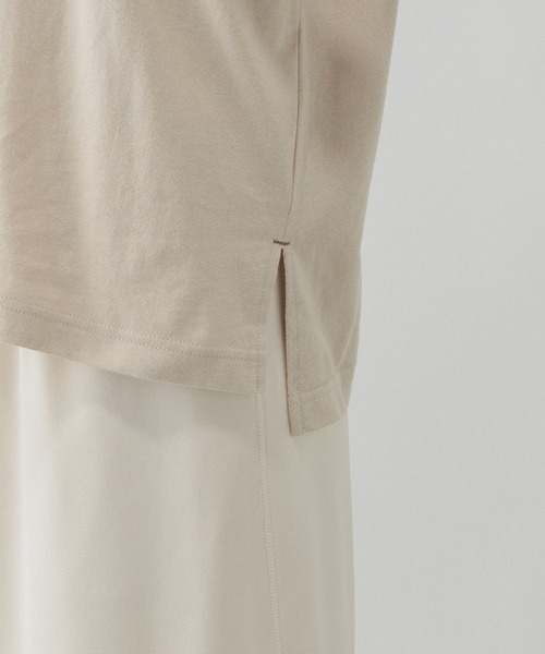 GLOBAL WORK(グローバルワーク)の「配色リブT半袖/587723(Tシャツ/カットソー・レディース・アイボリー/ブルー系その他2/グレイッシュベージュ・LARGE/MEDIUM)」の4枚目の写真