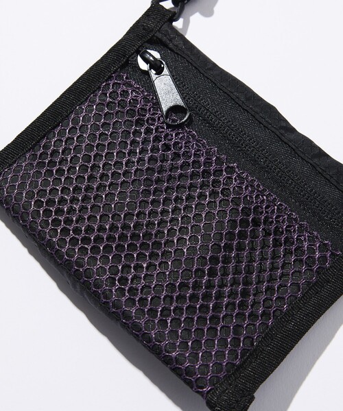 FREAK'S STORE（フリークスストア）の「SAUVENIR/サウベニア 別注 Tempalay クージーバッグ（コインケース・メンズ・パープル/ブラック・ONE SIZE）」の5枚目の写真