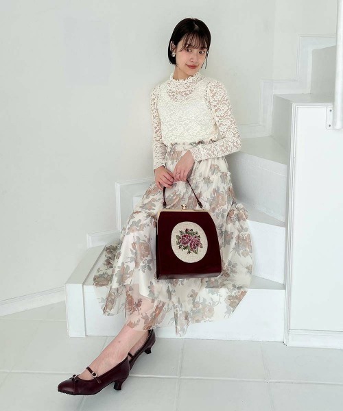 an another angelus（アンアナザーアンジェラス）の「ローズレース長袖トップス（Tシャツ/カットソー・レディース・オフホワイト/アイボリー・FREE）」の3枚目の写真