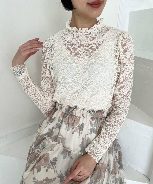 an another angelus（アンアナザーアンジェラス）の「ローズレース長袖トップス（Tシャツ/カットソー・レディース・オフホワイト/アイボリー・FREE）」の4枚目の写真