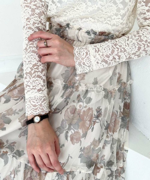 an another angelus（アンアナザーアンジェラス）の「ローズレース長袖トップス（Tシャツ/カットソー・レディース・オフホワイト/アイボリー・FREE）」の5枚目の写真