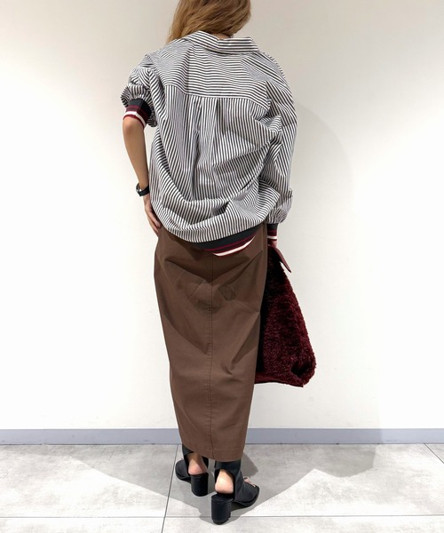 Q(キュー)の「ストライプリブドッキングシャツ(シャツ/ブラウス・レディース・ブラック系その他/ベージュ系その他/ネイビー系・MEDIUM)」の13枚目の写真