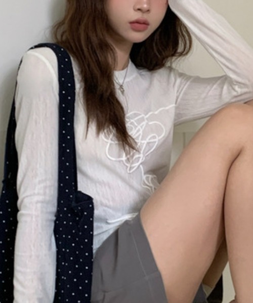 Vipoa(ヴィポア)の「Cord embroidery retro sheer tops(Tシャツ/カットソー・レディース・ホワイト・FREE)」の2枚目の写真