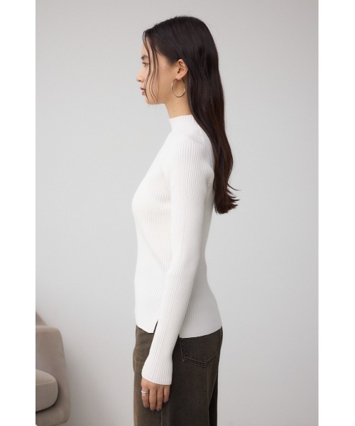 AZUL by moussy(アズールバイマウジー)の「VENUSハイネックリブニット(ニット/セーター・レディース・レッド/ライトグレー/アイボリー/ブラック・SMALL/MEDIUM)」の9枚目の写真