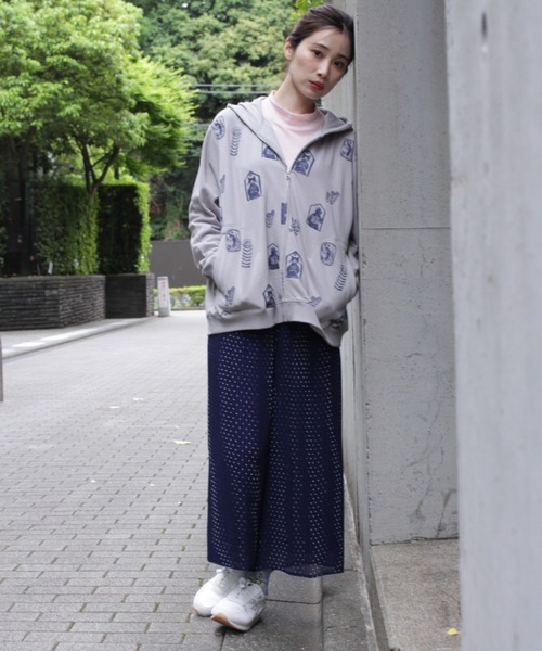 SUPER HAKKA（スーパーハッカ）の「エステルシフォンドットプリントクリスタルプリーツワイドパンツ（裏地付き）（その他パンツ・レディース・ブラック/ネイビー・FREE）」の8枚目の写真