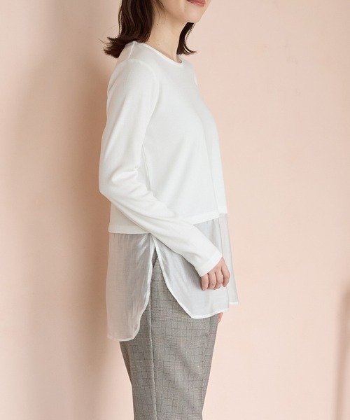 Honeys（ハニーズ）の「裾シアーインナーＴシャツ（Tシャツ/カットソー・レディース・アイボリー/ブラック/チャコール・L/LL/M/S）」の22枚目の写真