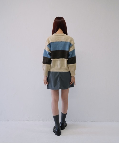 Uenui(ウニュイ)の「【 cunii 】 ブロッキング カラー ニット カーディガン 秋冬新作(カーディガン/ボレロ・レディース・ネイビー/グレー/ピンク/ベージュ系・FREE)」の11枚目の写真