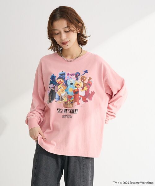 FRUIT OF THE LOOM（フルーツオブザルーム）の「セサミストリートミーツフルーツオブザルーム ロンTEE（Tシャツ/カットソー・レディース・ピンク/チャコールグレー/ホワイト系その他2・FREE）」の3枚目の写真