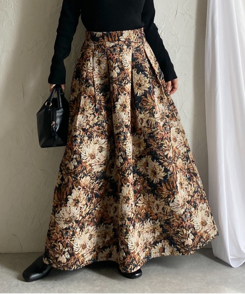 ベネチアングラス　ガラス製女性像 花柄スカート ベネチアングラス ガラス製女性像 花柄スカート ベネチアン