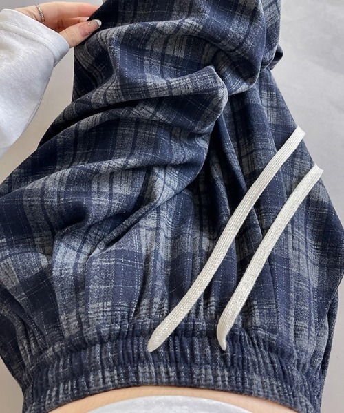 Ritzy(リッツィー)の「チェック柄 イージーワイドパンツ(その他パンツ・レディース・チャコールグレー/ネイビー/モカ・M/L)」の15枚目の写真