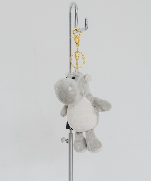 THEATRE PRODUCTS（シアタープロダクツ）の「アニマルぬいぐるみチャーム（キーホルダー・レディース・グレー/ブラック/ライトベージュ/チャコール/ベージュ/ホワイト/ライトグレー/ブラウン/キャメル・FREE）」の3枚目の写真