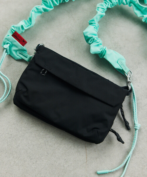 Topologie（トポロジー）の「Topologie/トポロジー Phone Sacoche 90 フォンサコッシュ90 バッグ単体（スマホグッズ・メンズ・ブラック・ONE SIZE）」の7枚目の写真