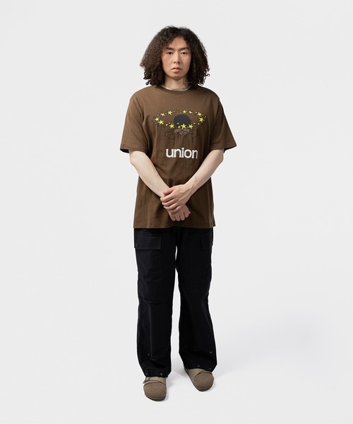 UNION（UNION TOKYO）（ユニオン）の「UNION TOKYO  DAZED TEE  ユニオントーキョー（Tシャツ/カットソー・メンズ・ブラウン/ネイビー・XXL/XL/L/M/S）」の7枚目の写真