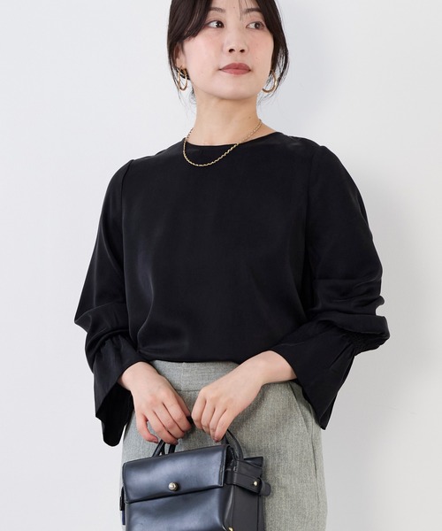 MICA&DEAL（マイカ＆ディール）の「ギャザーカフスブラウス（シャツ/ブラウス・レディース・オフホワイト/ブラック・FREE）」の2枚目の写真