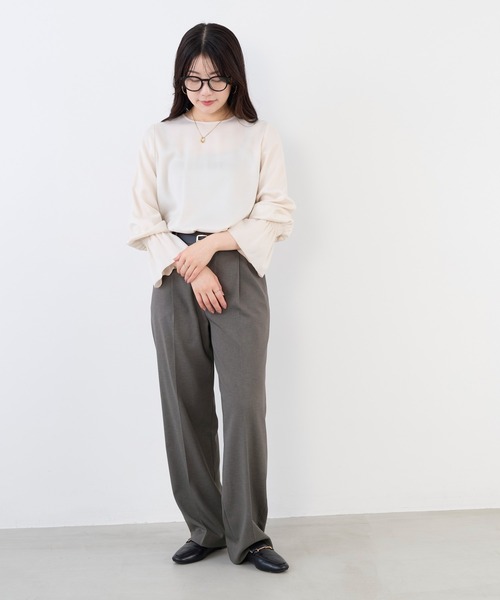 MICA&DEAL（マイカ＆ディール）の「ギャザーカフスブラウス（シャツ/ブラウス・レディース・オフホワイト/ブラック・FREE）」の6枚目の写真