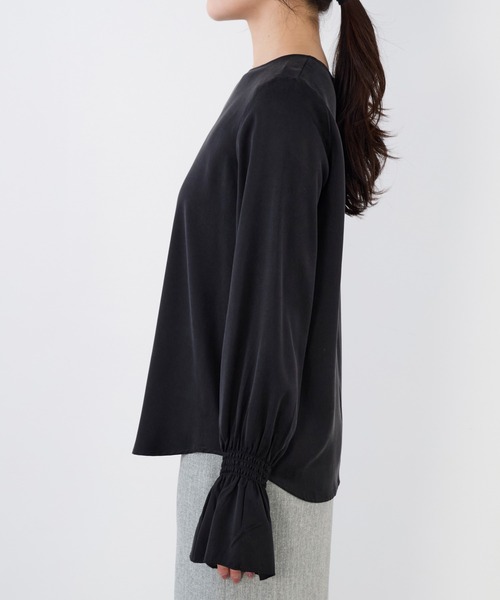 MICA&DEAL（マイカ＆ディール）の「ギャザーカフスブラウス（シャツ/ブラウス・レディース・オフホワイト/ブラック・FREE）」の15枚目の写真