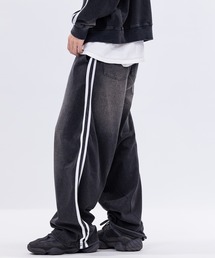 JOHN'S CLOSET（ジョンズクローゼット）の「【13】カットデニム サイドライン ワイドパンツ（デニムパンツ）」