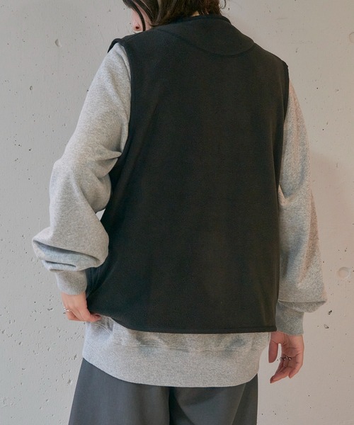 Vincent et Mireille（バンソンエミレイユ）の「【Vincent et Mireille】FLEECE VEST（ベスト・レディース・ブラック/ベージュ・36）」の11枚目の写真