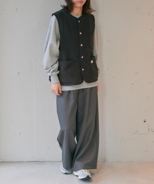 Vincent et Mireille（バンソンエミレイユ）の「【Vincent et Mireille】FLEECE VEST（ベスト・レディース・ブラック/ベージュ・36）」の14枚目の写真