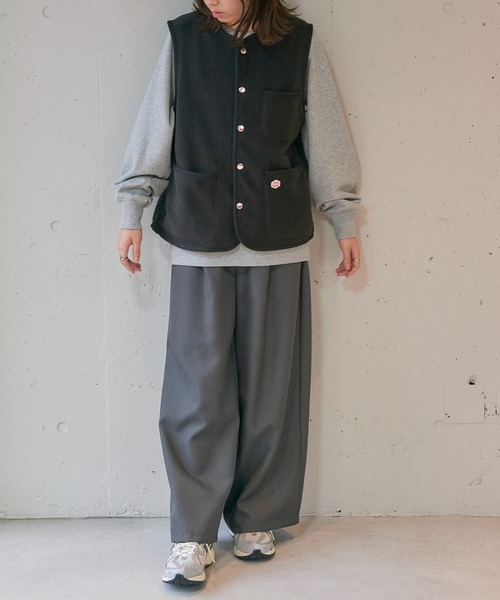 Vincent et Mireille（バンソンエミレイユ）の「【Vincent et Mireille】FLEECE VEST（ベスト・レディース・ブラック/ベージュ・36）」の15枚目の写真