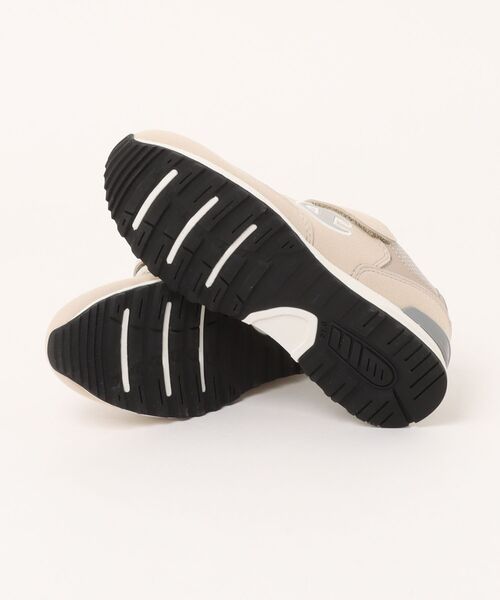 Champion(チャンピオン)の「【Champion】CPNJ306(スニーカー・キッズ・ベージュ・22.5cm/23.5cm/23.0cm/24.0cm/21.5cm/22.0cm/16.0cm/17.0cm/18.0cm/19.0cm/20.0cm/21.0cm)」の3枚目の写真